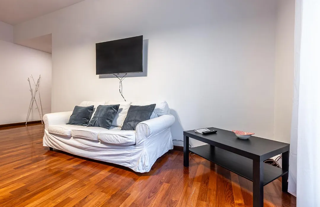Cortivo House - Magenta 81-1